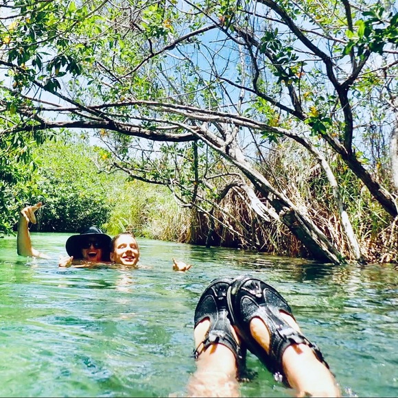 ๐ชถMEET THE POSHER-Thanks for stopping by! Please reach out with any questions! - Picture 12 of 16